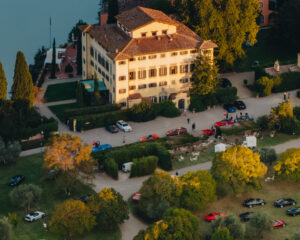 Dream cars and the enchantment of Villa La Massa
